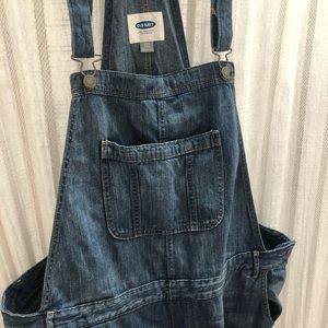 Old Navy Jean overalls xxl
